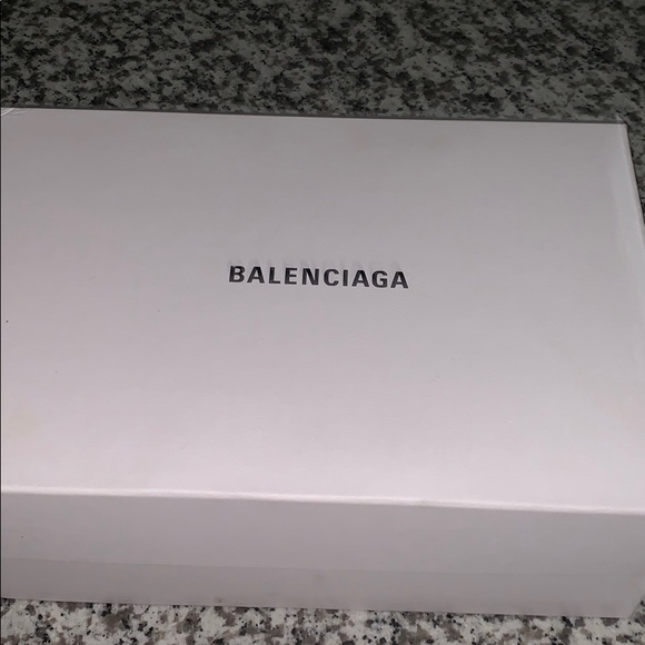 Men’s size 11 Balenciaga sneakers - Picture 1 of 5
